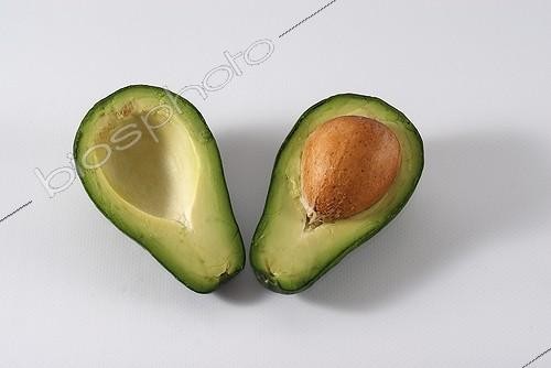 Biosphoto | 718508 | Avocado for the variety Haas | &copy; Régis Domergue / Biosphoto