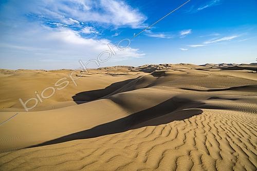 Biosphoto | 2628062 | Desert of Ica in Peru, sand dunes and desert, South America. | &copy; Jose Enrique Molina / Biosphoto