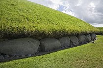 Biosphoto | 2011093 | Knowth passage tomb - Brú na Bóinne Ireland | &copy; Mikel Bilbao / Visual and Written - Photo Collection / Biosphoto
