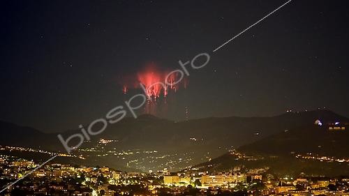 Biosphoto | 2590950 | Red sprites above a thunderstorm near Venice, photographed from Nice, Alpes-Maritimes, France | &copy; Christophe Suarez / Biosphoto
