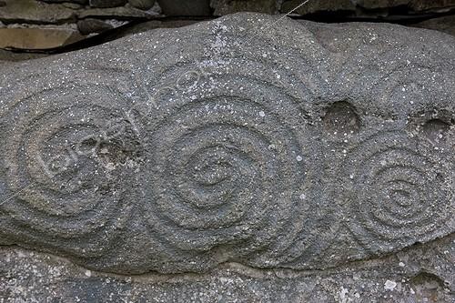 Biosphoto | 1013797 | Roche sculptée avec des spirales Site de Newgrange Irlande | &copy; Michel Gunther / Biosphoto