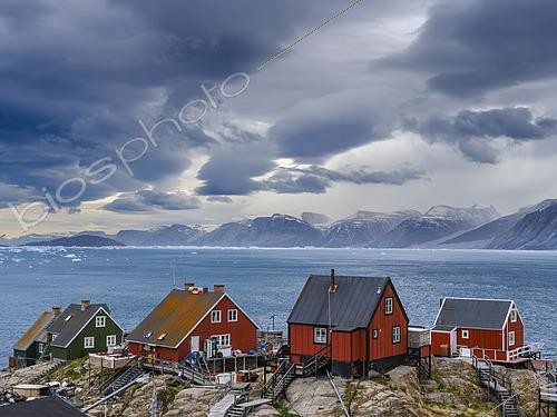 Biosphoto | 2571438 | The town Uummannaq in the northwest of Greenland, north of the polar circle. North America, Greenland, danish territory | &copy; Martin Zwick / Biosphoto